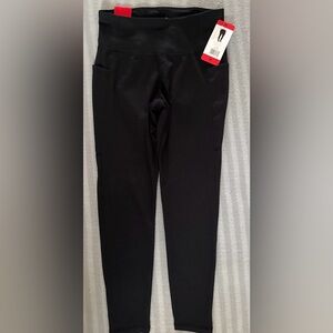 Danskin Essentials Mid-Rise Ankle Side Pocket Legging Black Size Medium/NWT